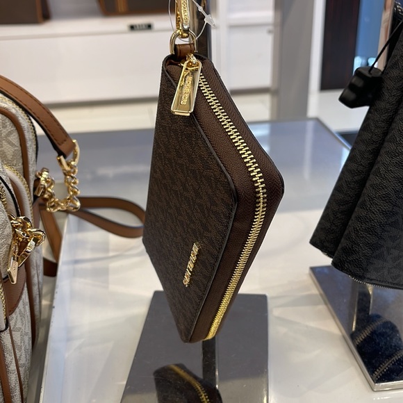 Michael Kors MK Signature Large Flat Multi-Function Phone Case Wallet Wristlet - Picture 2 of 16